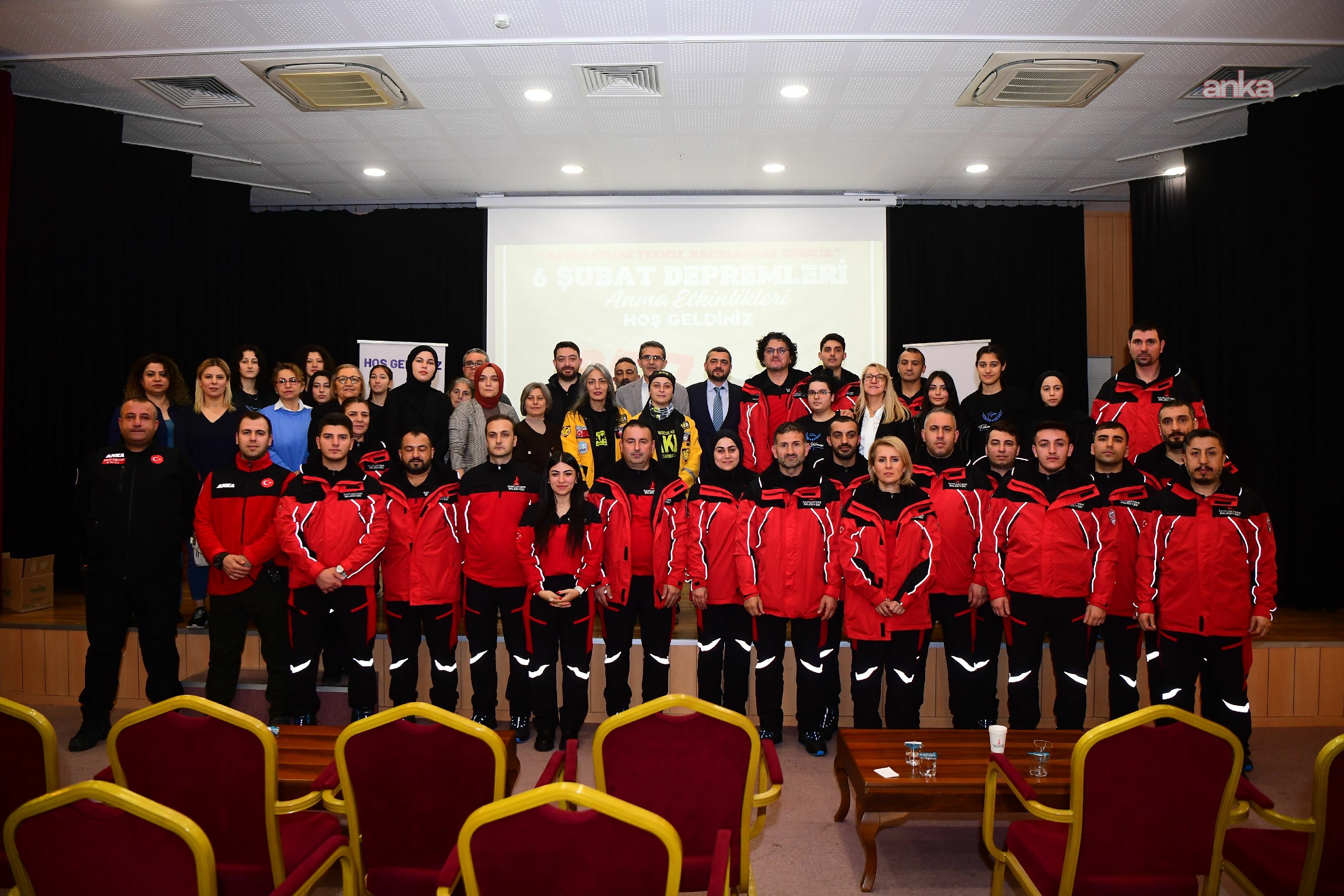 Sancaktepe Belediyesi'nden 6 Şubat depremlerinde hayatını kaybeden vatandaşları anma programı