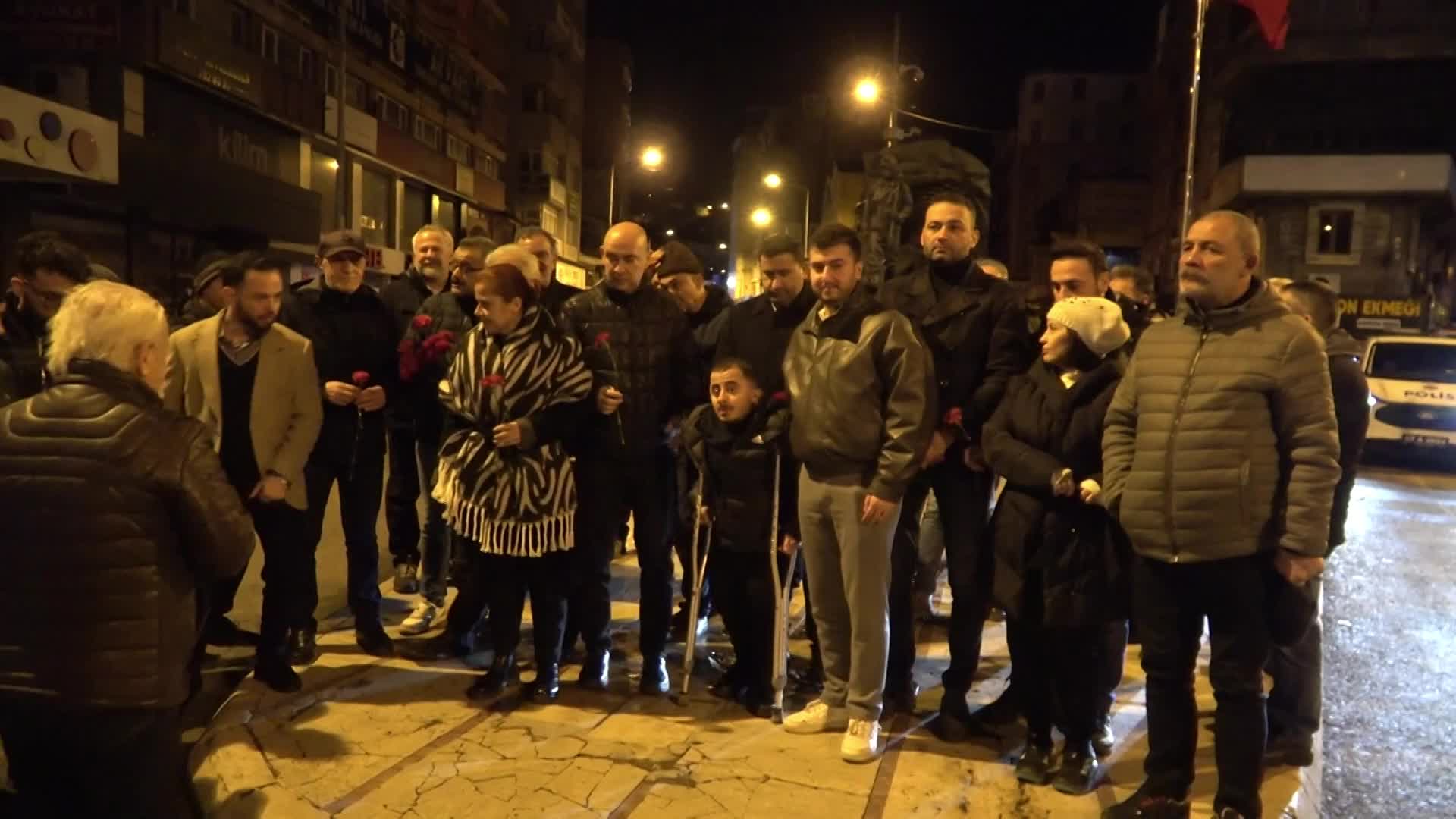 Zonguldak'ta 6 Şubat depremlerinin üçüncü yılında anma etkinliği düzenlendi: Deprem değil ihmal, denetimsizlik ve cezasızlık öldürür
