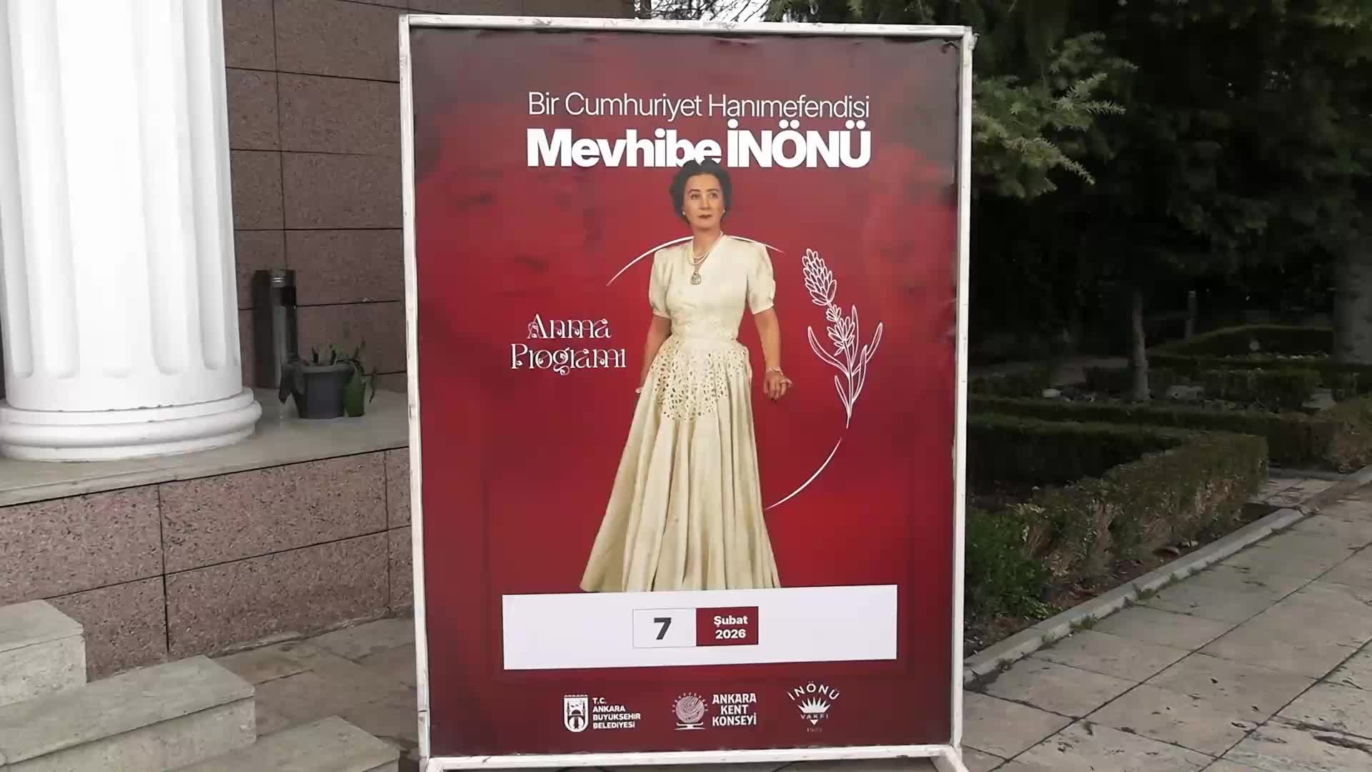 İsmet İnönü'nün eşi Mevhibe İnönü, 34'üncü ölüm yıl dönümünde Ankara'da anıldı