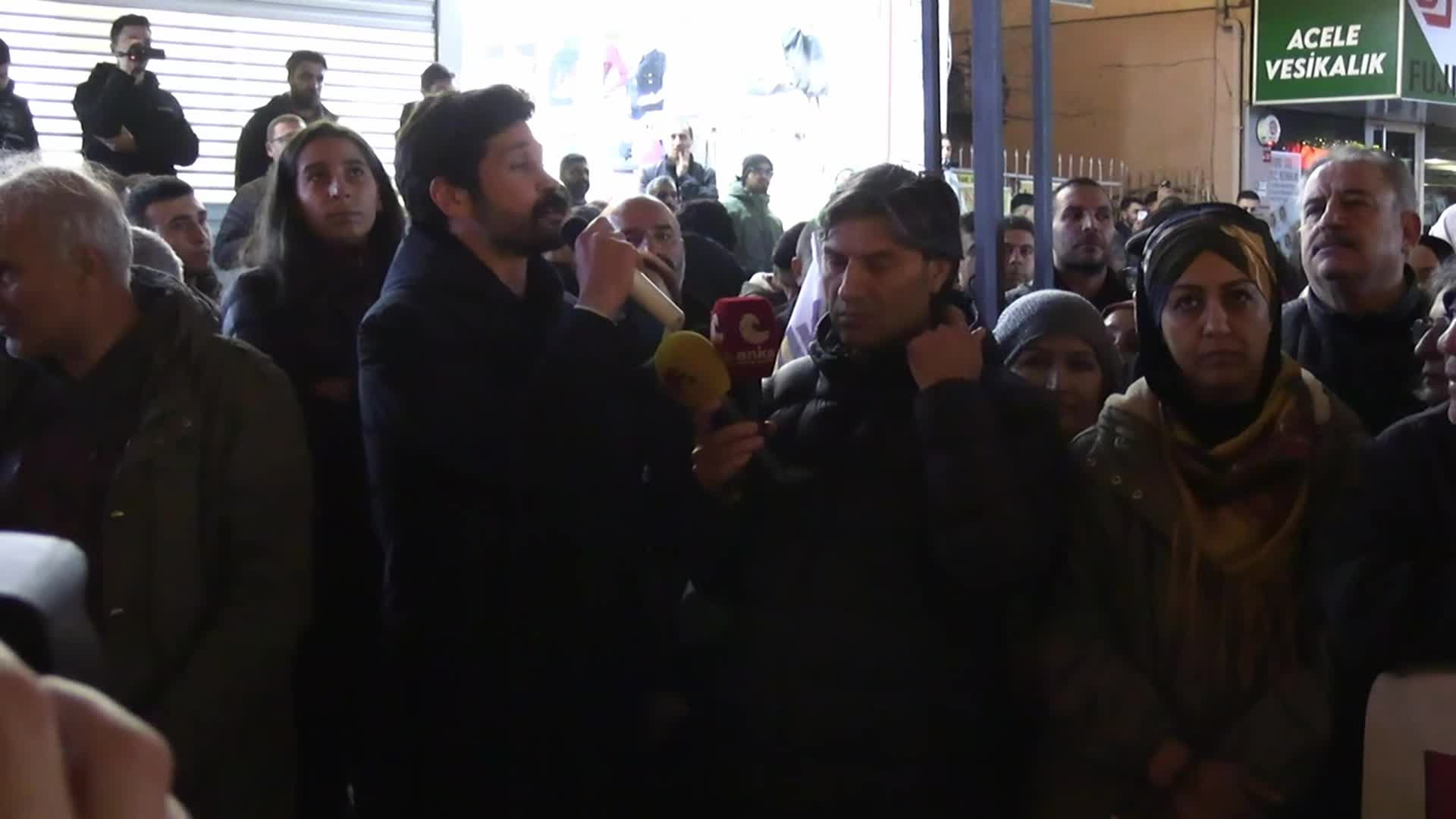 DEM Parti İstanbul İl Başkanlığı: Suriye'de kuşatma son bulsun, sınır kapıları açılsın, yardımlar sivillere ulaştırılsın