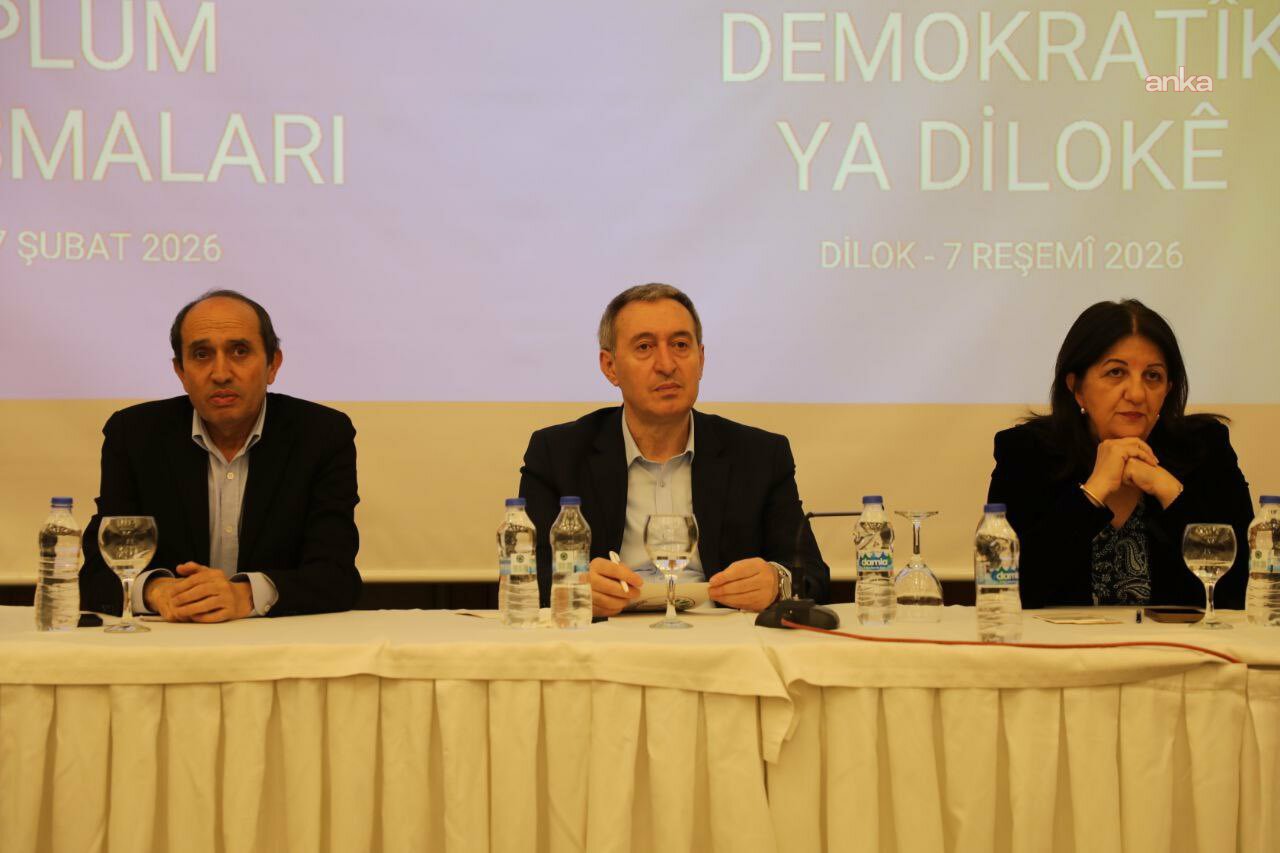 Tuncer Bakırhan: "Şimdi Kürt sorununun çözüldüğü demokratik Türkiye'yi örme zamanıdır"