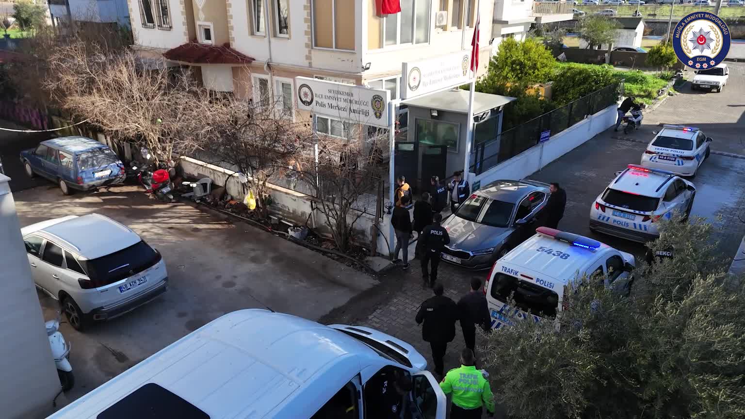 Muğla'da düzensiz göçmen çalıştırdığı iddiasıyla 4 zanlı tutuklandı