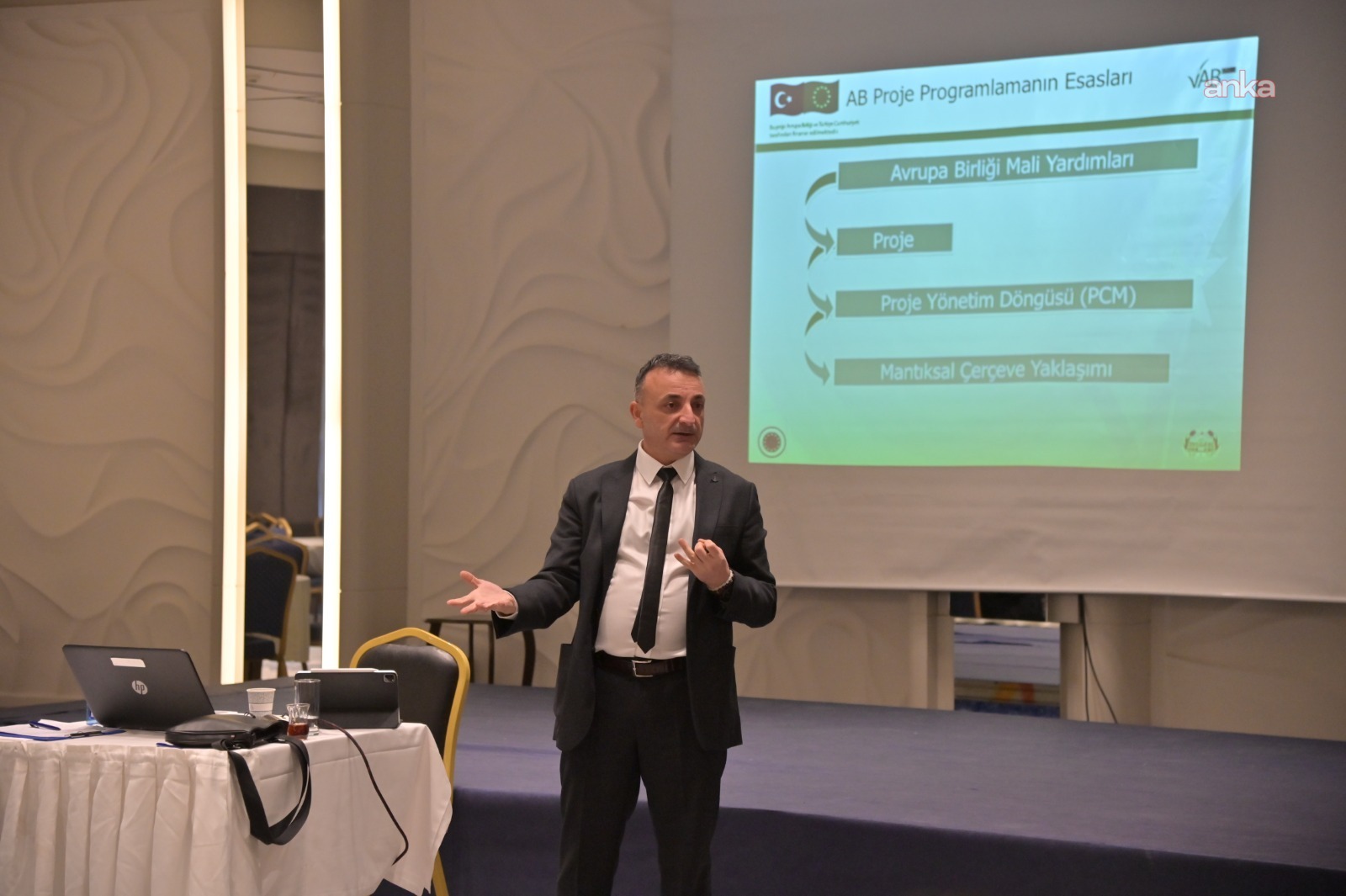 Manisa Büyükşehir Belediyesi’nden personeline “Proje Döngüsü Yönetimi Eğitimi”