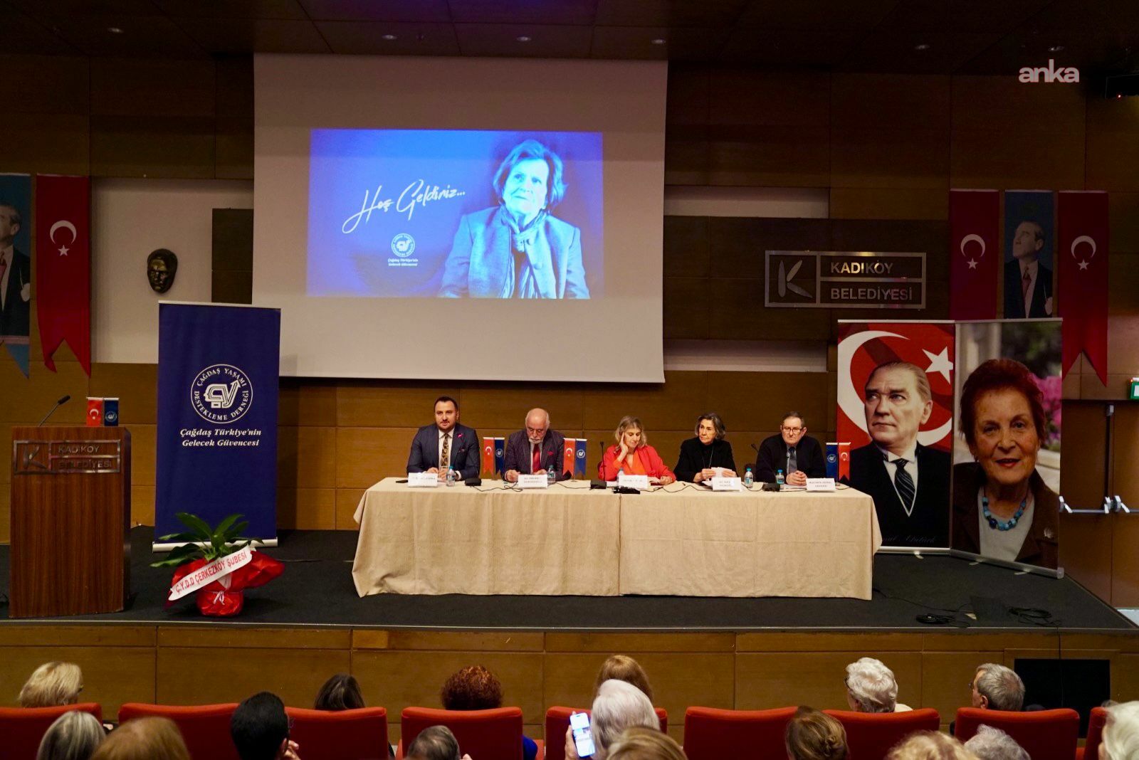 ÇYDD, Prof. Dr. Nermin Abadan Unat'ı düzenlediği etkinlikle andı
