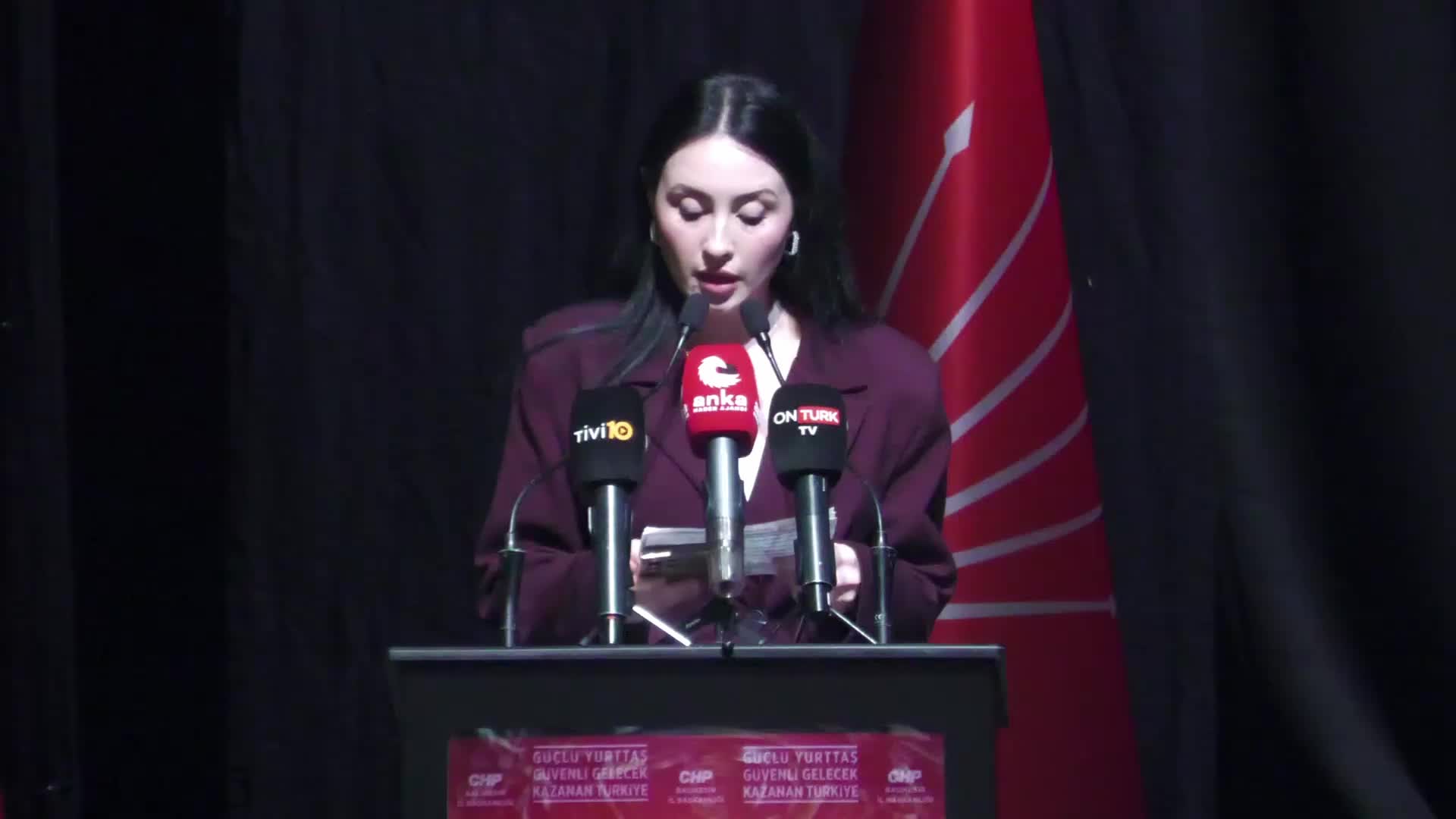 CHP’nin yeni parti programı Balıkesir’de tanıtıldı: Hazır olun, bir devrin sonuna geliyoruz