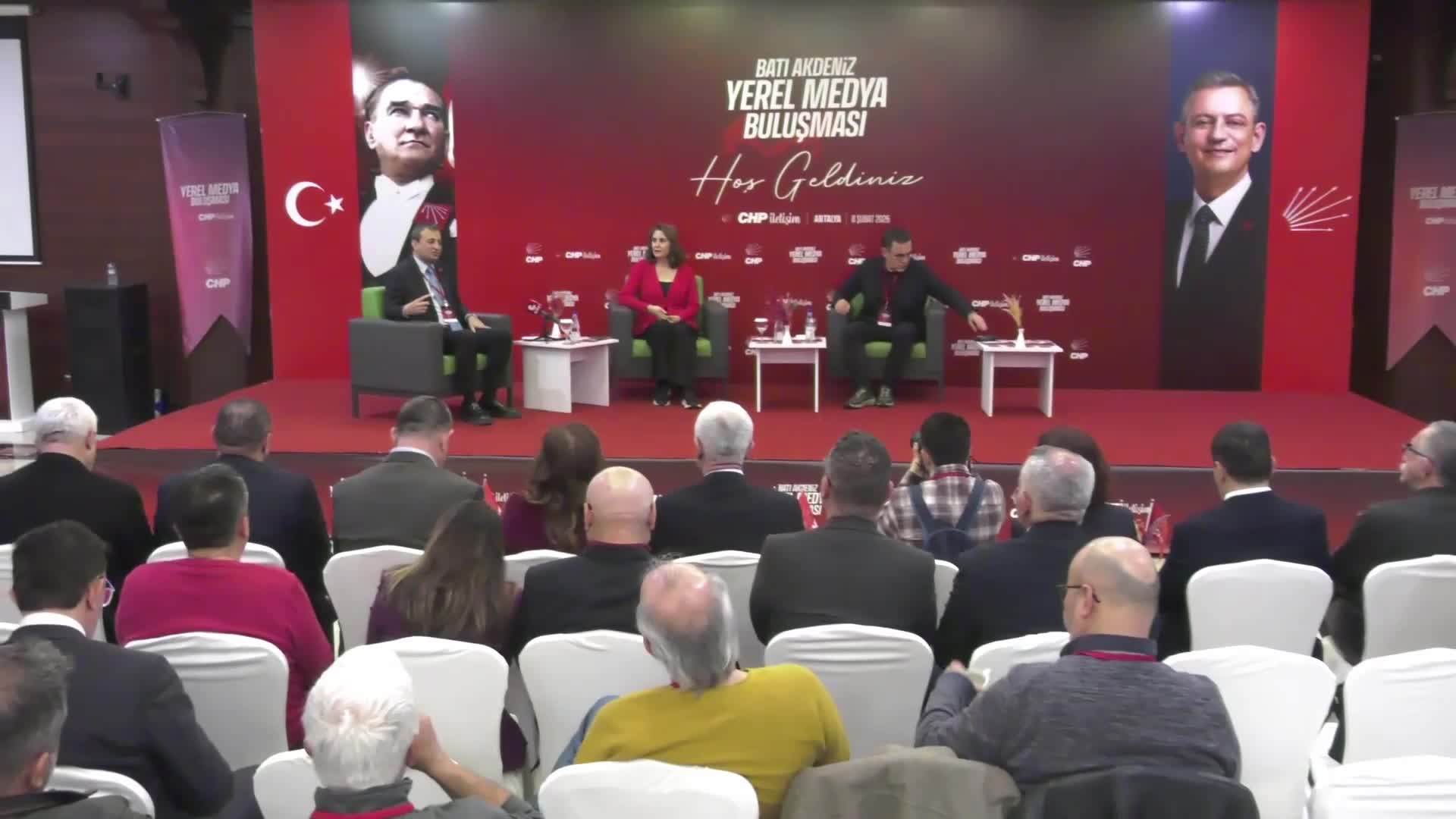 CHP'den "Batı Akdeniz Yerel Buluşması"... Burhanettin Bulut: "Hangi siyasi görüşte olursan ol gazeteciliği bitiren bugünkü iktidardır"