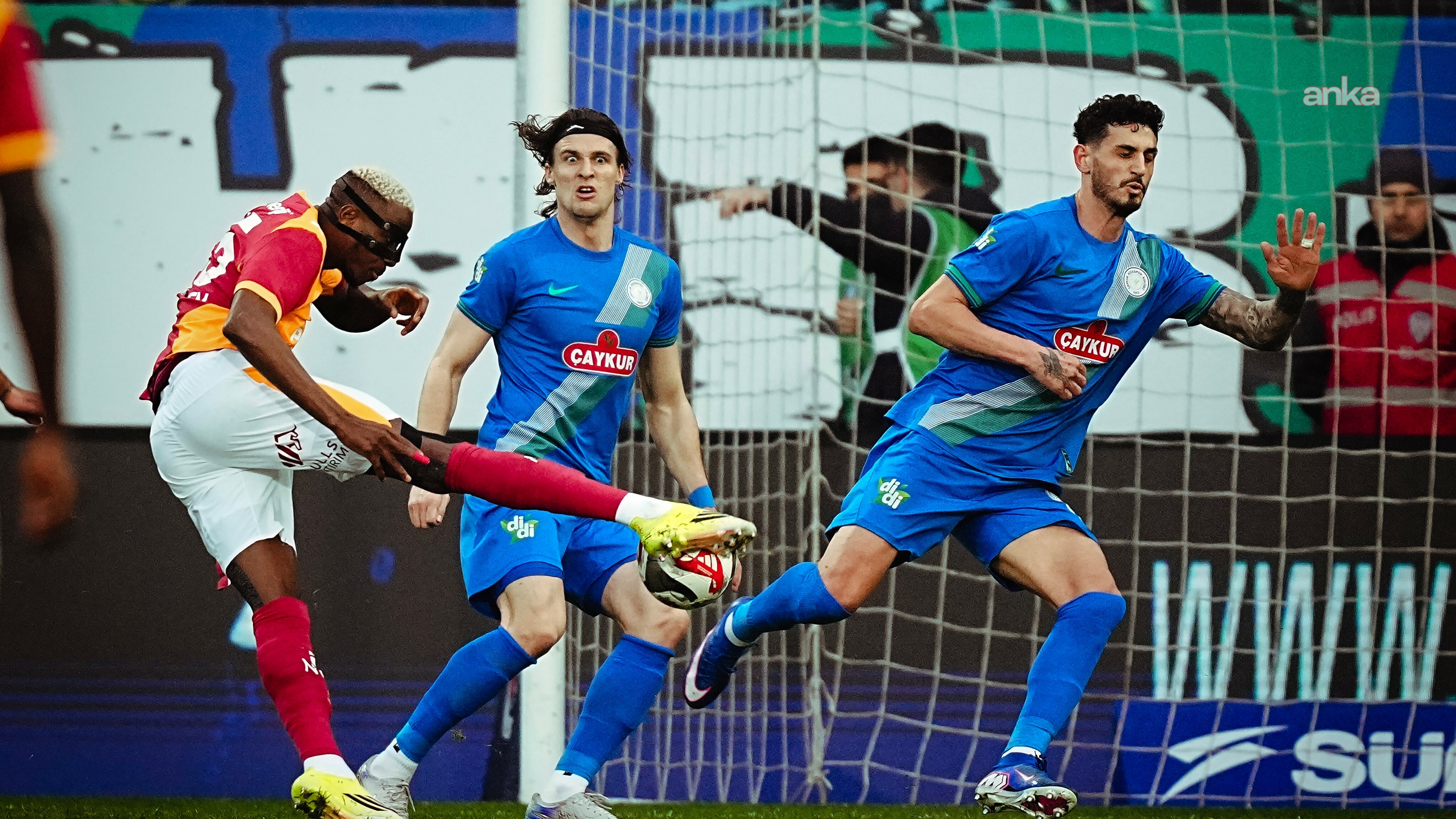 Galatasaray, Rizespor’u 3-0 mağlup etti