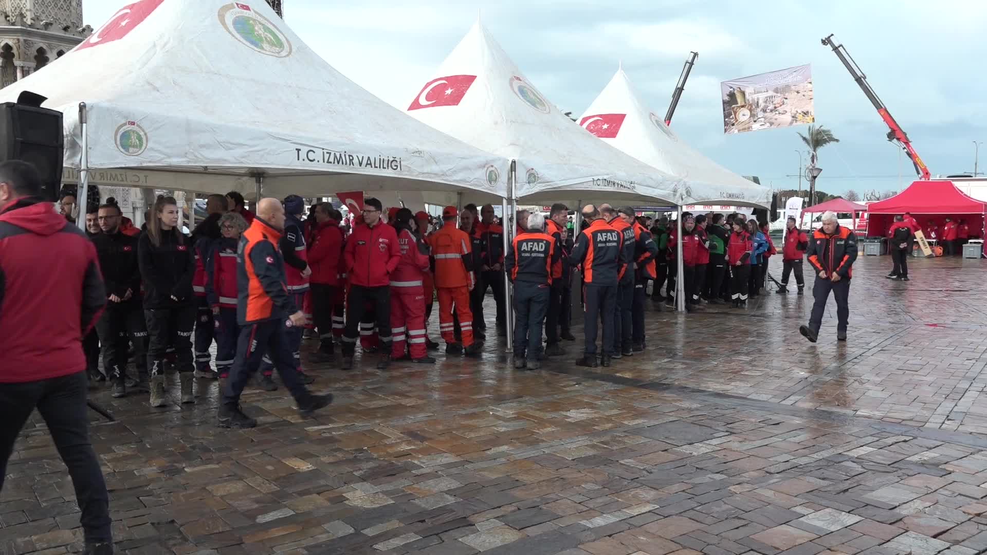 Bornova Belediyesi Arama Kurtarma Ekibi akreditasyon armasını aldı, donanımıyla güven verdi