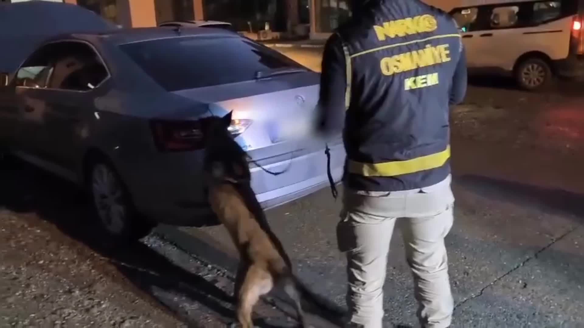 Osmaniye'de durdurulan otomobilde 36 kilo 650 gram uyuşturucu bulundu