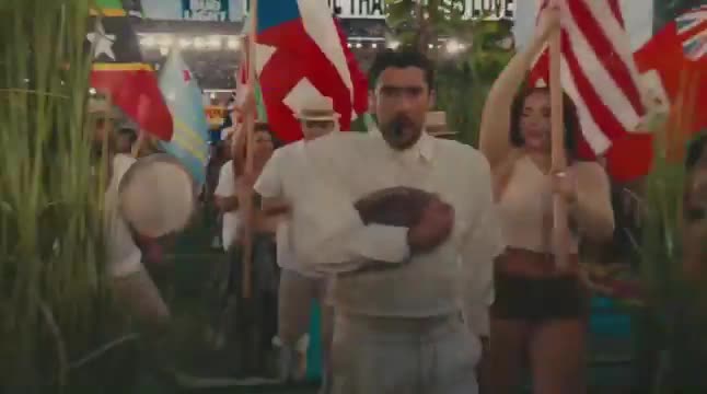 ABD Başkanı Trump’tan, Porto Riko’lu şarkıcı Bad Bunny’nin Super Bowl gösterisine tepki: “Bu gösteri, ülkemize atılmış bir tokat”