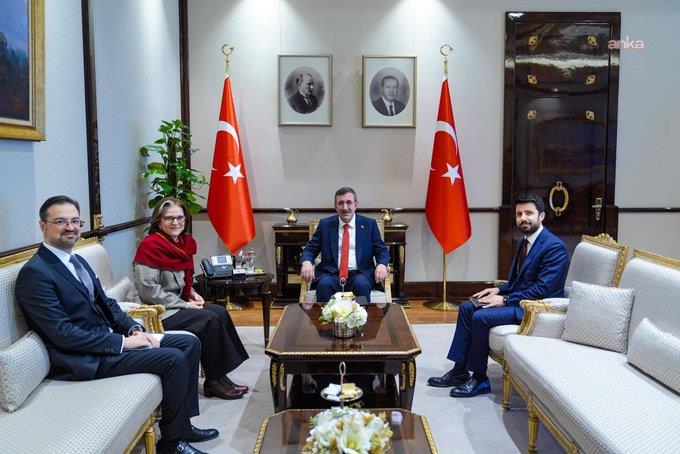 Cumhurbaşkanı Yardımcısı Yılmaz, Brezilya Büyükelçisi Neves ile bir araya geldi