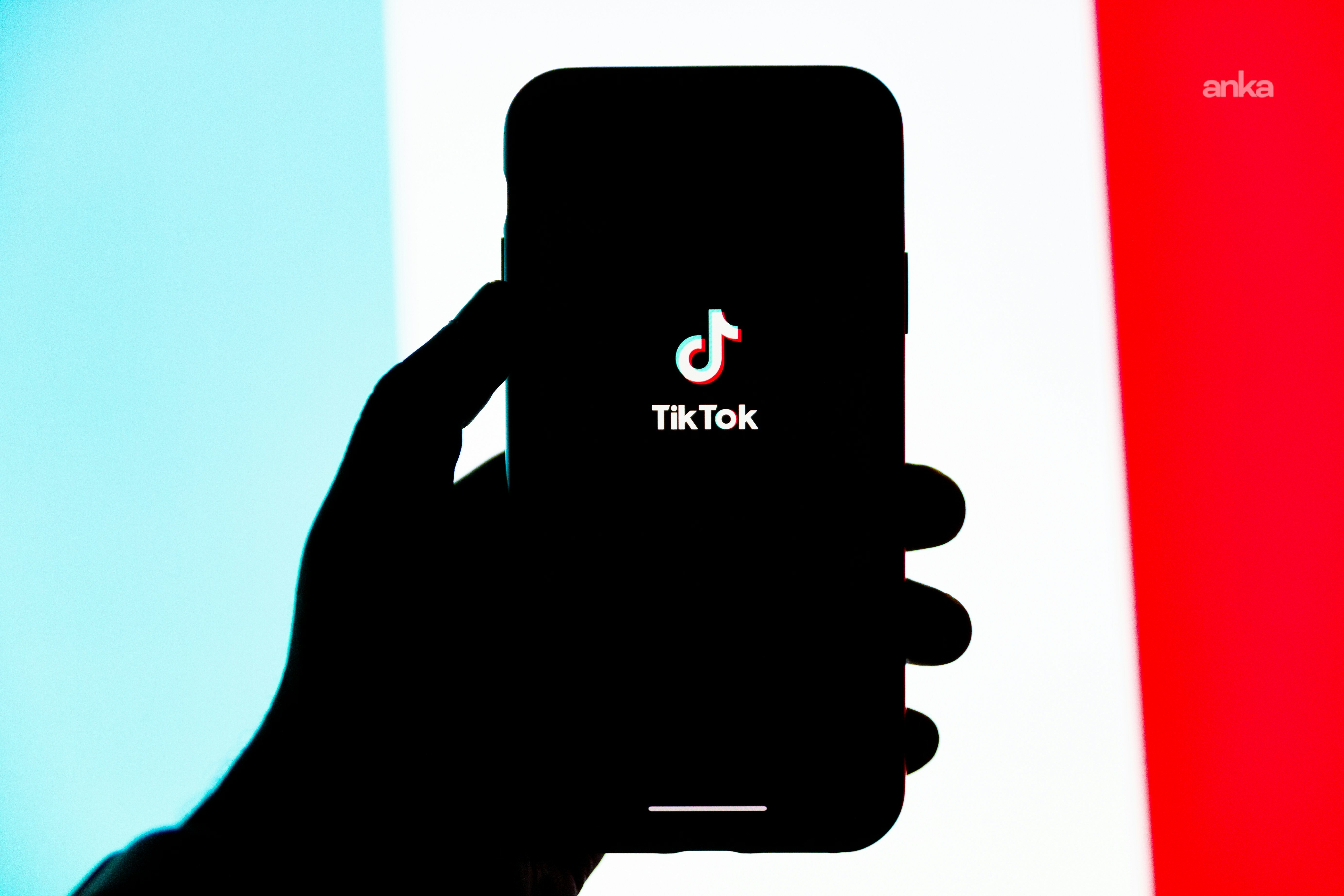 AB’den TikTok’a bağımlılık incelemesi: UAÖ, Avrupa Komisyonu’nu Dijital Hizmetler Yasası’nı "acilen uygulamaya" çağırdı