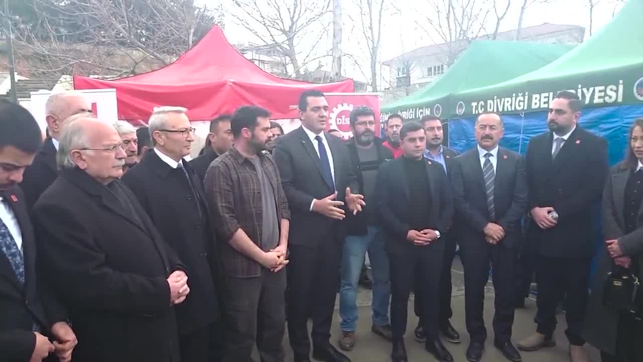 CHP Genel Başkan Yardımcısı Karasu, Divriği'de işten çıkarılan maden işçilerini ziyaret etti