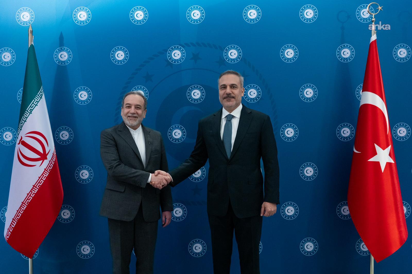 Hakan Fidan ile Abbas Arakçi arasında nükleer müzakereler görüşmesi