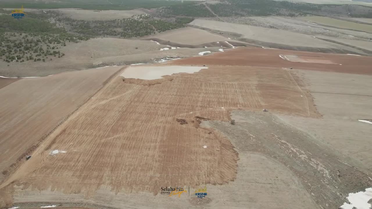 Kırşehir Belediyesi, "2. Etap Ökse Güneş Enerji Santrali"nin üretime başladığını duyurdu