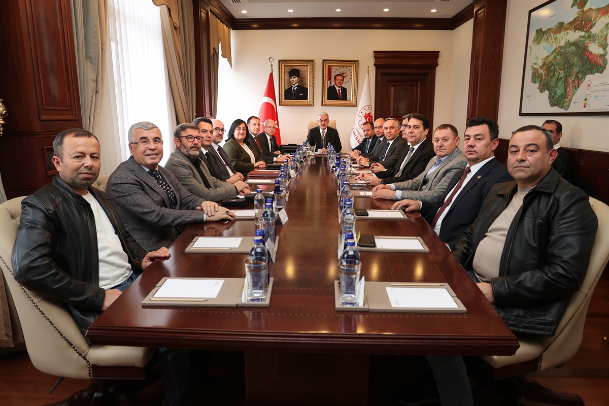 CHP Bursa İl Başkanı Yeşiltaş, Valiliğin Kuzey Çevre Otoyolu toplantısına partisinin çağırılmamasına tepki gösterdi