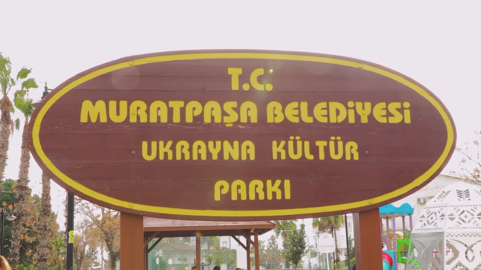 Muratpaşa Belediyesi Ukrayna Kültür Parkı, Kievli öğrencilerin tasarımlarıyla yenilendi