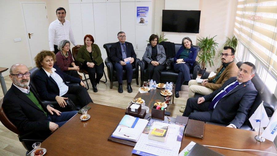 Venezuela’nın Ankara Büyükelçisi KESK’i ziyaret etti