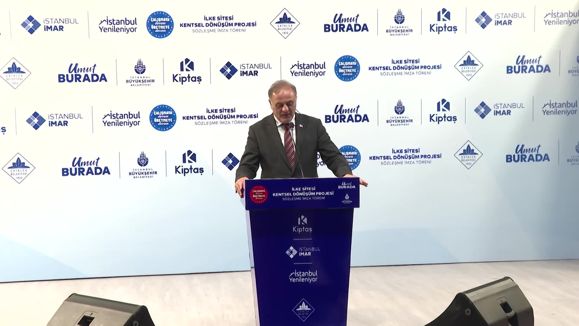Çatalca İlke Sitesi Kentsel Dönüşüm Sözleşme İmza Töreni... İBB Başkanvekili Aslan: Emanet taşıyıcı olarak gece gündüz çalışıyoruz. Ama işin ehli Ekrem İmamoğlu