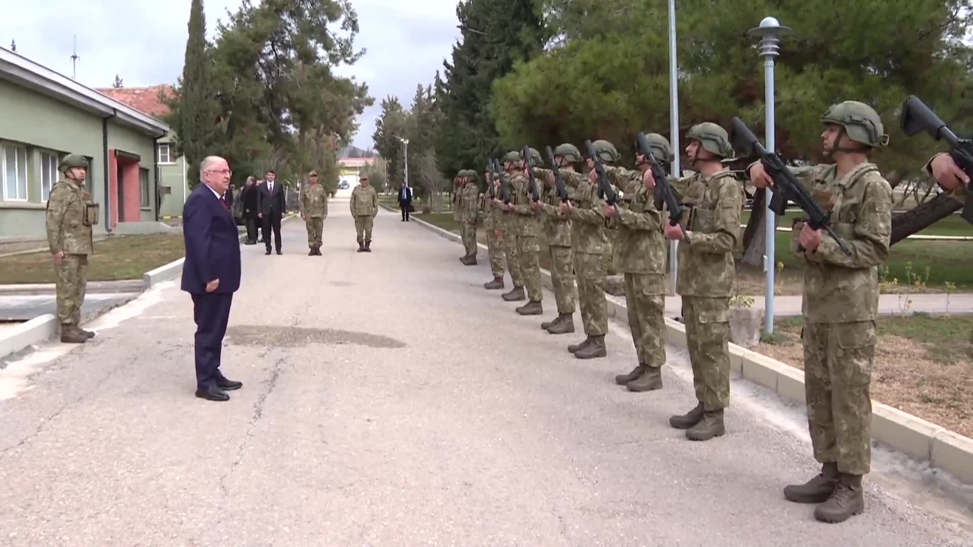 Bakan Güler: YPG-SDG'nin 10 Mart ve 18 Ocak Mutabakatları'nın gereklerine uyması bir zorunluluk