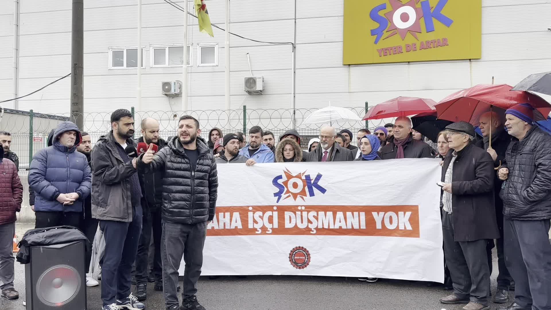 Trabzon'da iş bırakan ŞOK depo işçileri tazminatsız işten çıkarıldı