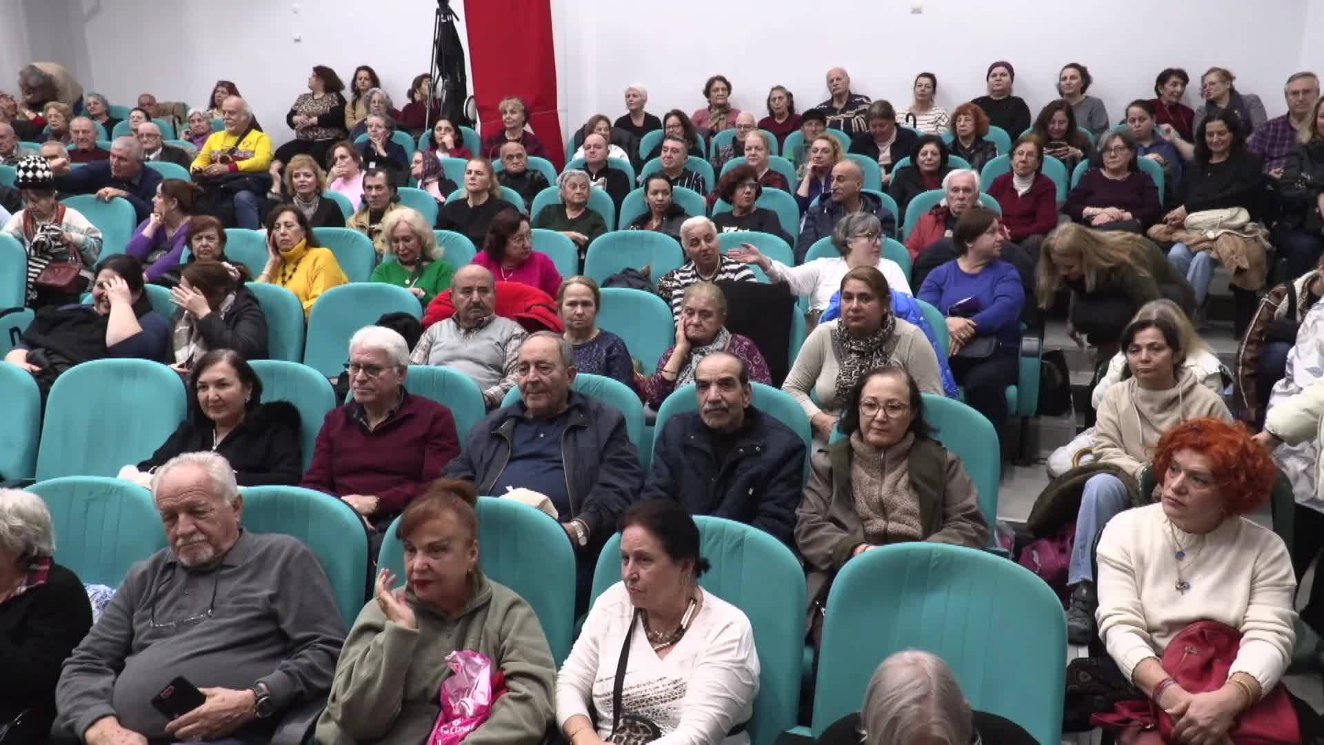 Konak’ta şarkılar sevgiyi anlattı