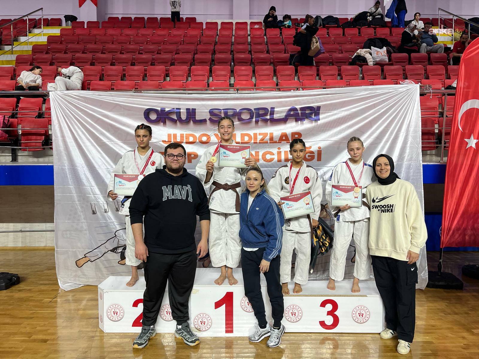 Yunusemreli judocular, Burdur’dan yedi madalyayla döndü