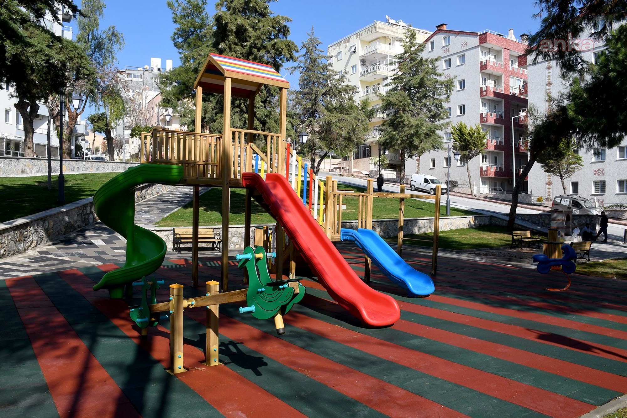 KUŞADASI’NA BİR YEŞİL ALAN DAHA KAZANDIRILDI