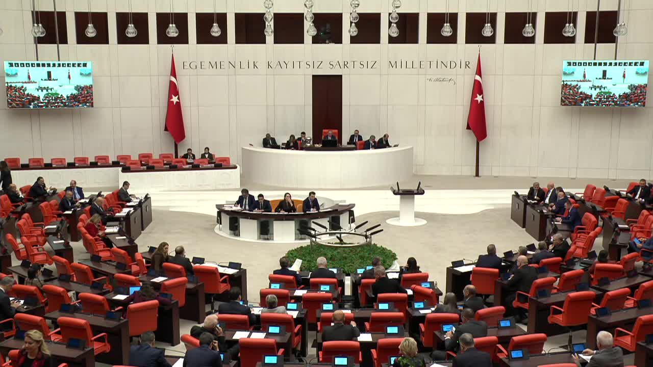 CHP'li Aşkın Genç: Ocak ayında her bir dakikada 124 icra dosyası açıldı