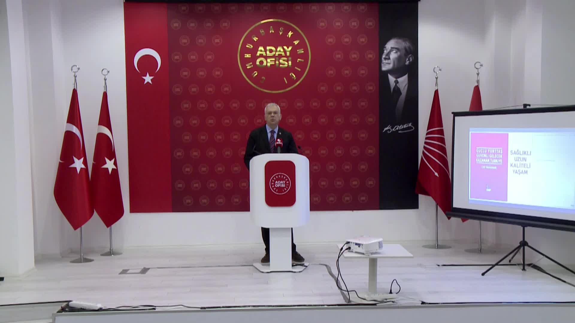 Kayıhan Pala: "Yurttaşların sağlık hizmetlerine erişiminin önündeki bütün engelleri kaldıracağız"