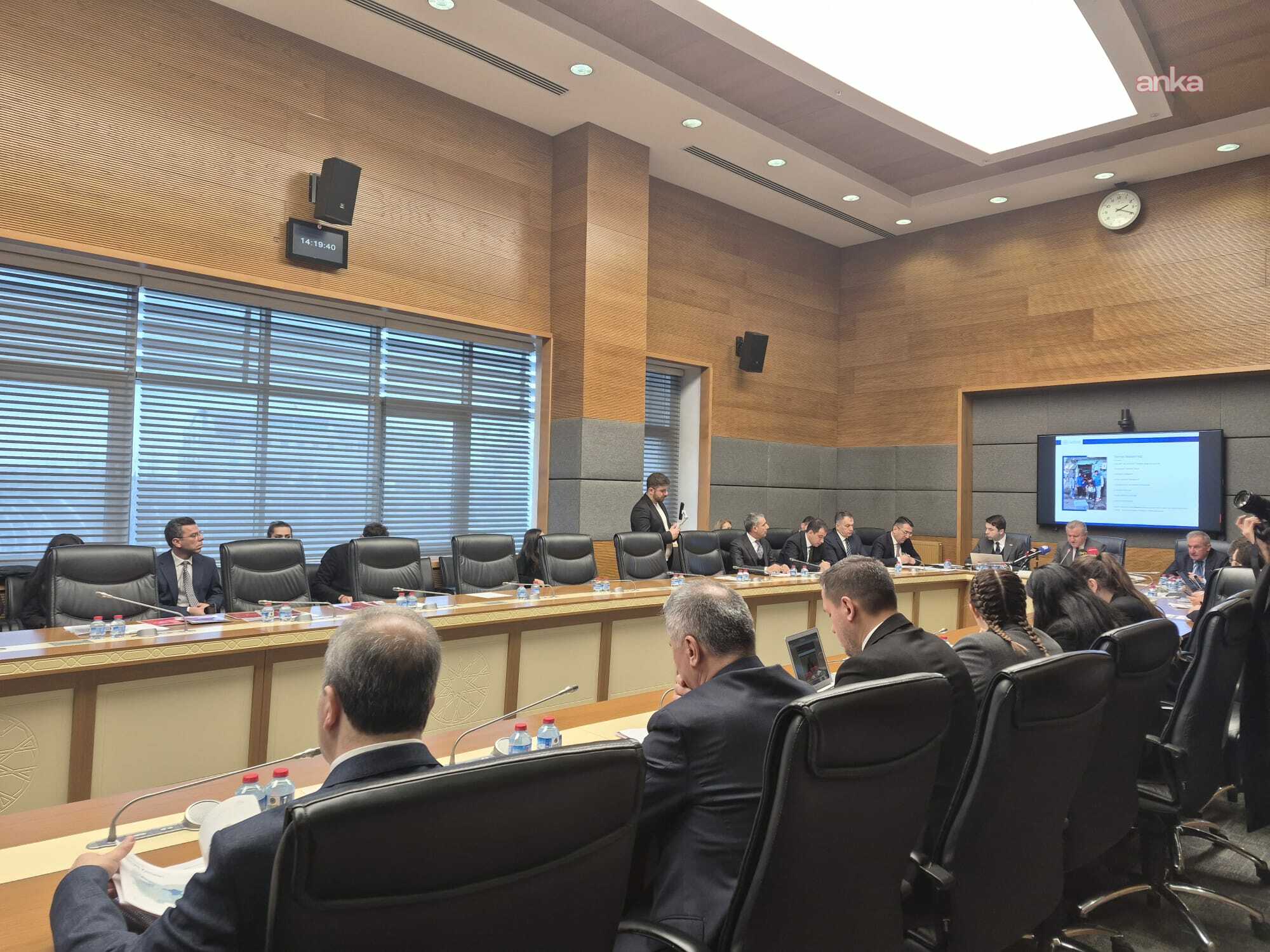 Suça Sürüklenen Çocuklara İlişkin Araştırma Komisyonu... Bakan Bak: "Çocukları suça sürükleyen koşulları ortadan kaldırmak, yalnızca bugünün değil, ülkemizin yarınının da meselesidir"