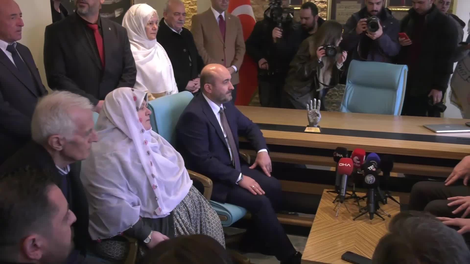 Dervişoğlu: “Cinsiyet, inanç üzerinden yapılan paylaşımlar ve ifadeler, toplumsal birliğimize zarar verdiği kadar geleceğimize de olumsuz izler bırakıyor”
