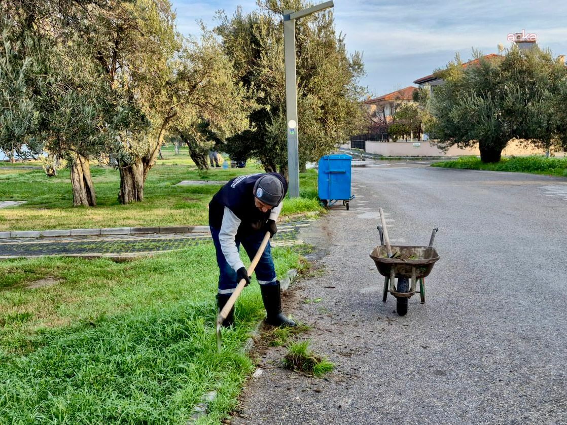 Burhaniye’de park ve yeşil alanlarda bakım onarım çalışmaları sürüyor
