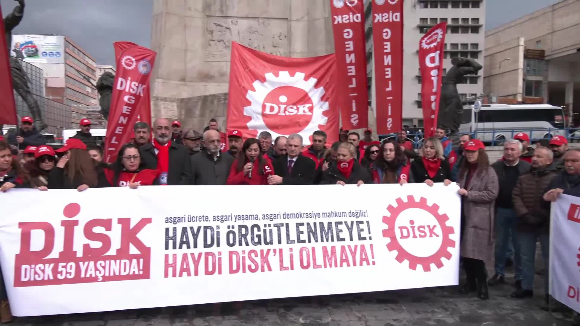 DİSK: “İşçi sınıfı, örgütsüz kaldığında sadece işimiz, aşımız, ekmeğimiz değil demokrasimiz de tehditlere karşı savunmasız kalmaktadır"