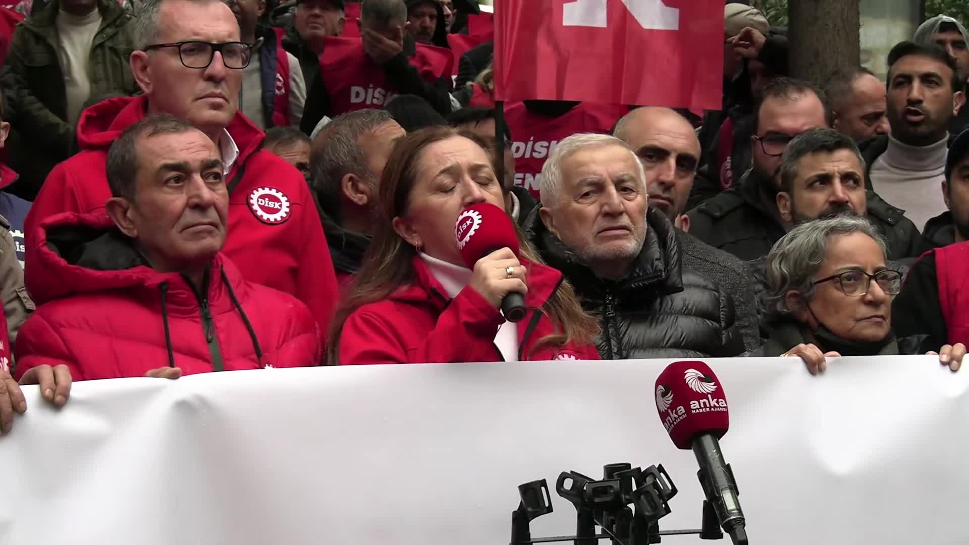 DİSK, 59. kuruluş yıl dönümünü kutluyor... Çerkezoğlu: Nüfusun üretici çoğunluğu olan işçi sınıfı ne kadar örgütlü ise Cumhuriyet’e ve demokrasiye çok daha güçlü sahip çıkabilecektir