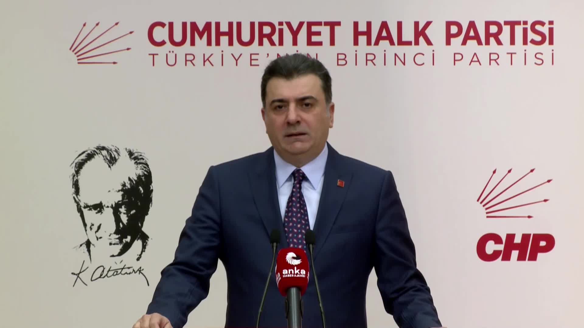 Zeynel Emre: “Bize Anayasa hatırlatması yapanlar; demokrasinin D’sine tahammülü olmayanlar, milli iradeye yargı yoluyla kumpas kuranlardır”