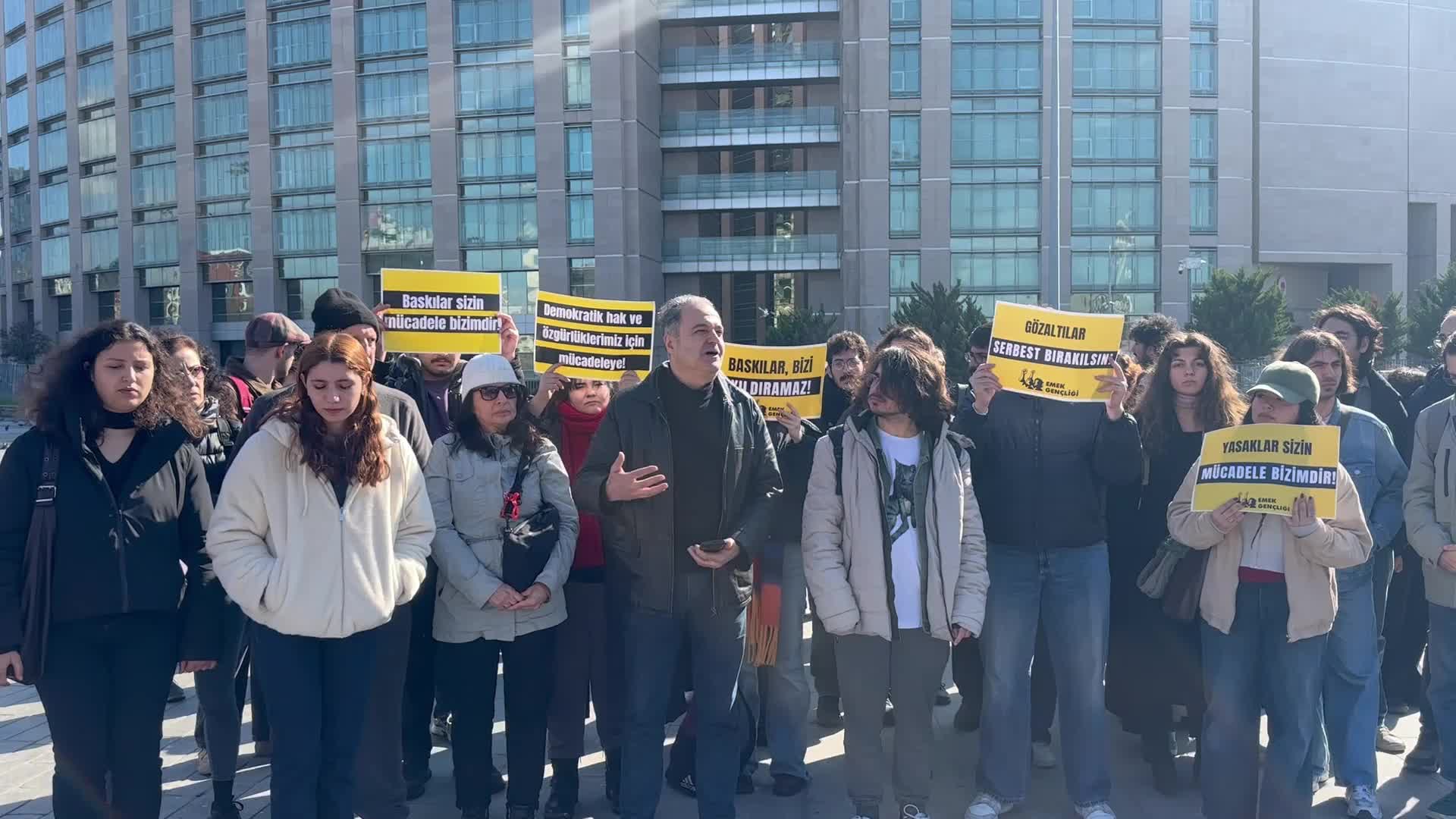 EMEP'li Bayhan'dan Cumhurbaşkanı Erdoğan'a "Boğaziçi" tepkisi: "Üniversiteli gençlerin tepkisini sen çıkıp bu memlekette 'Cumhurbaşkanı'na hakaret' diye tarihe yazdırdın"