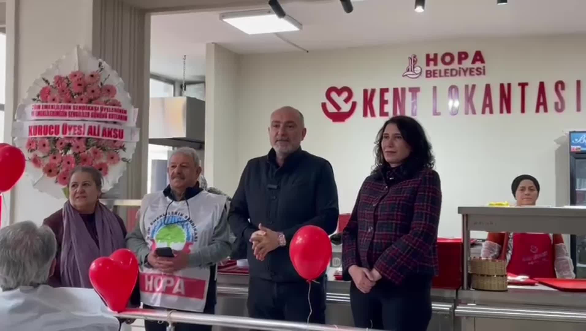 Hopa Belediye Başkanı Cihan, emekliler ile dayanışma sofrasında buluştu