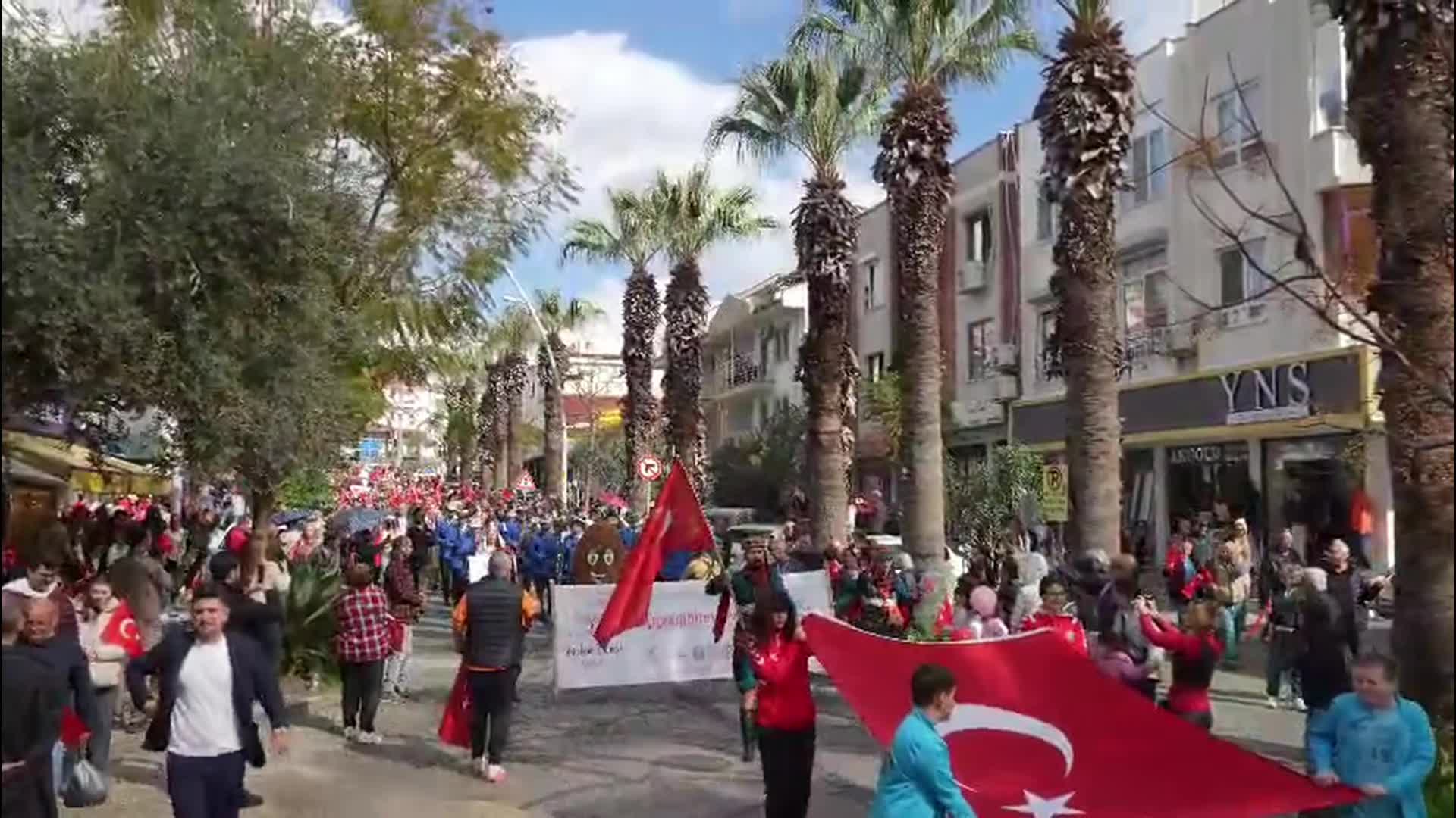 Datça’da Badem Çiçeği Festivali coşkusu