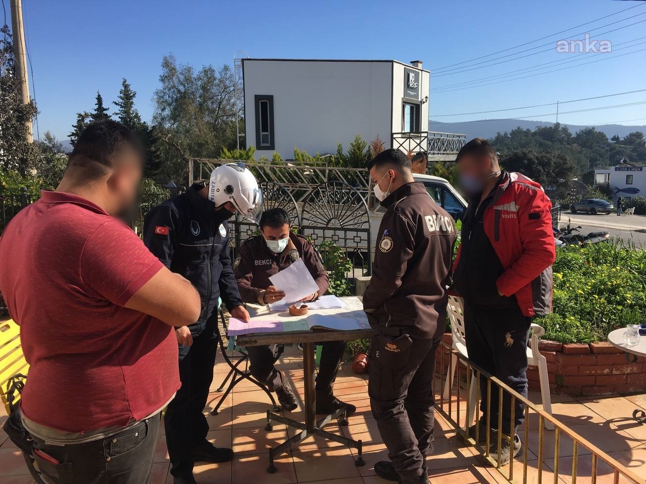 BODRUM BELEDİYESİ ZABITA EKİPLERİ HURDACI VE DİLENCİ DENETİMİNDE