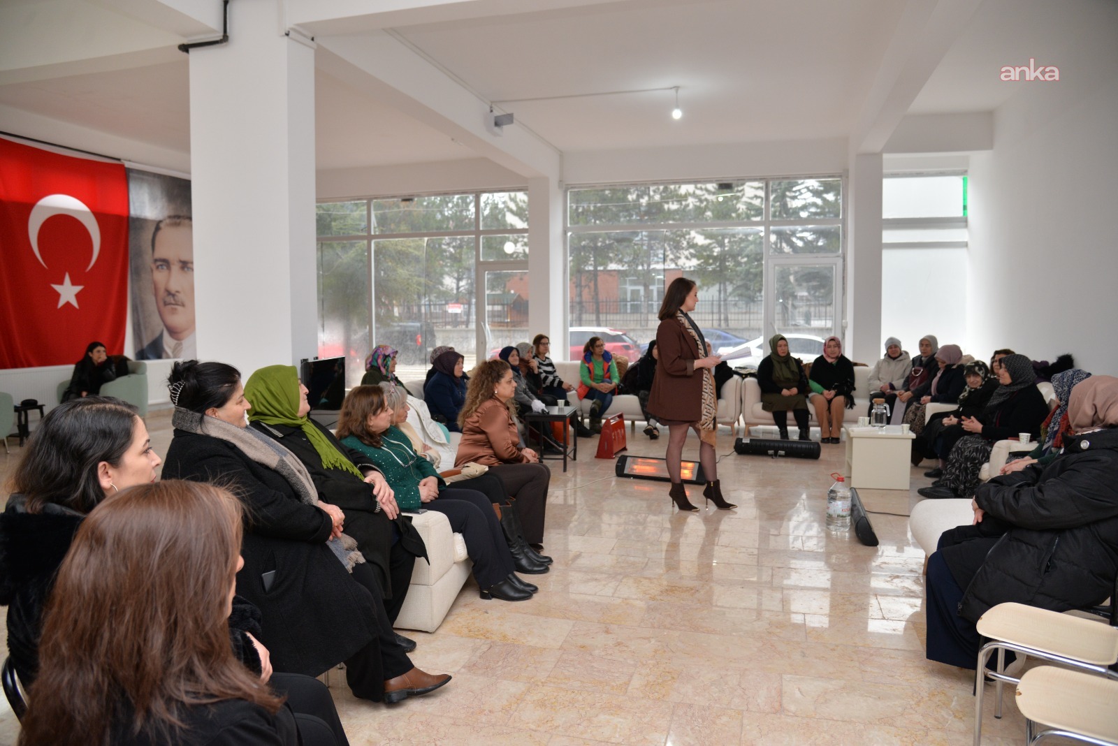 Kahramankazanlı kadınlar, “Kadın Olmak” seminerinde buluştu