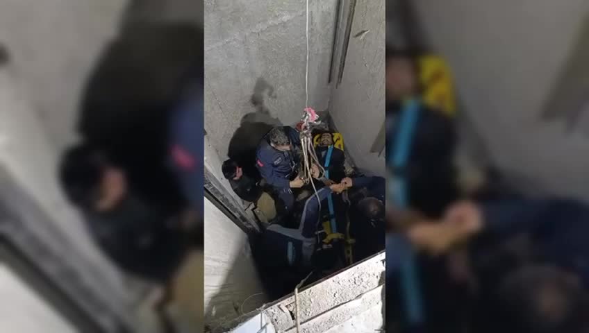 Adıyaman İtfaiyesi’nden zamanla yarışan kurtarma operasyonu
