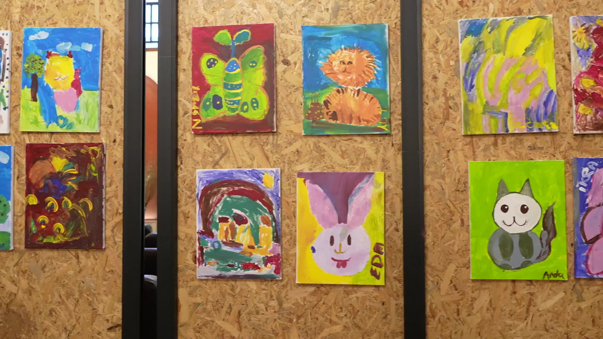 Turgutlu'da "Sanat İyileştirir" resim sergisinden elde edilecek gelir, SMA kampanyasına bağışlanacak