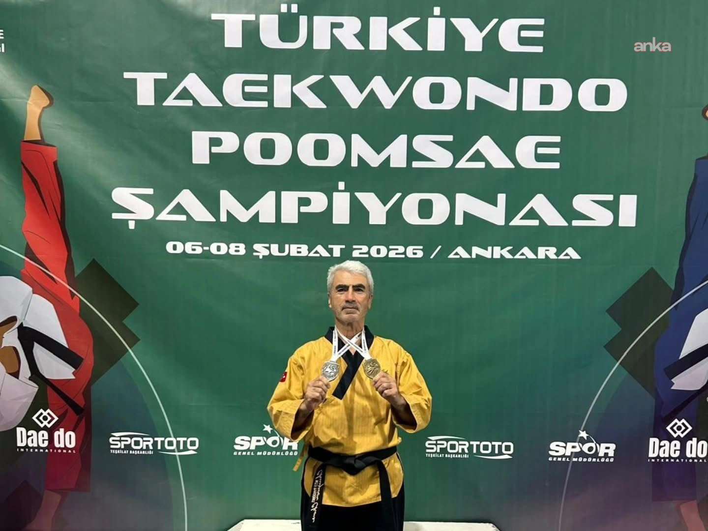 Türkiye Taekwondo Poomsae Şampiyonası’nda Foça Belediyespor sporcusu Türkiye Şampiyonu olu