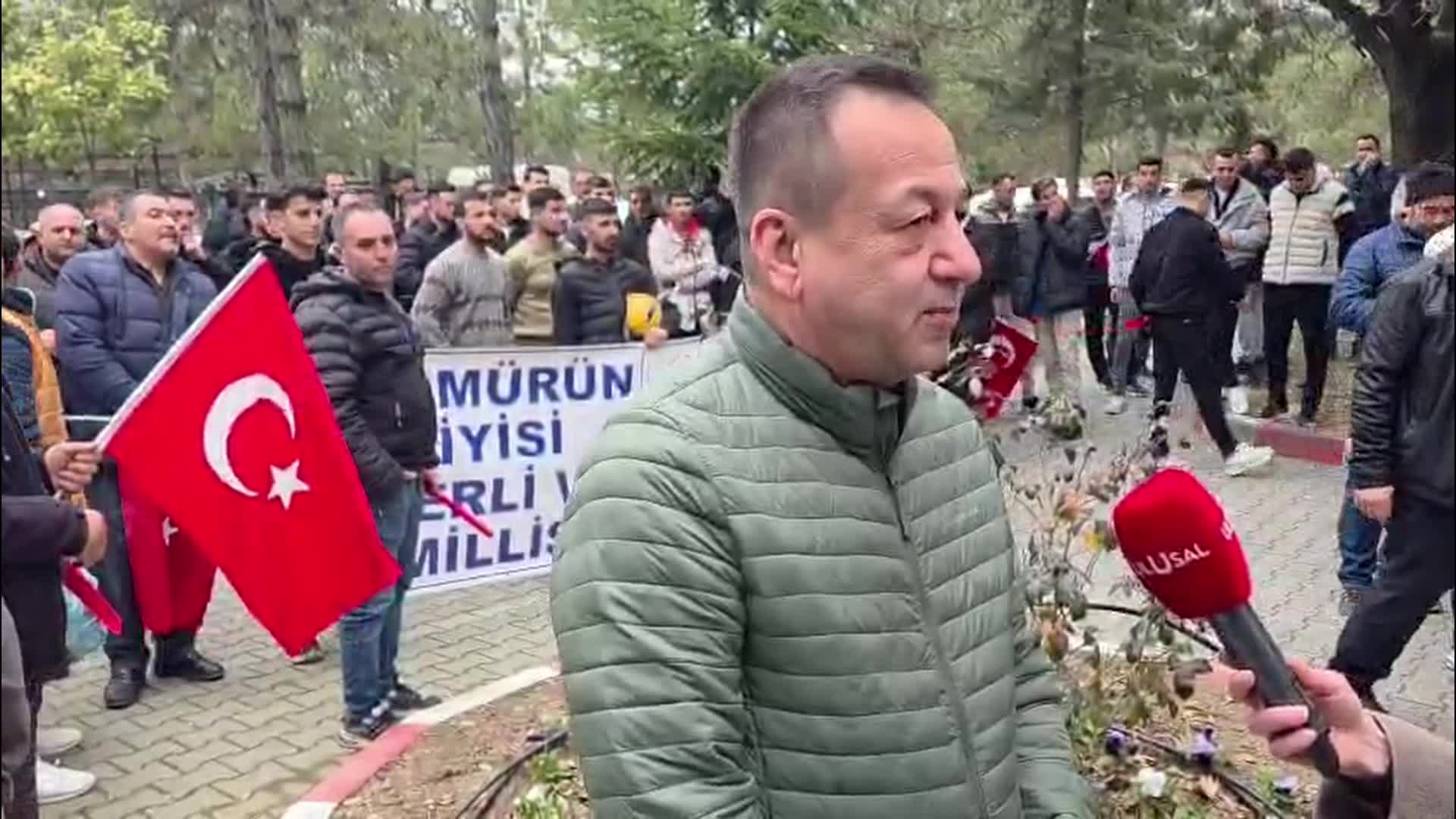 Kütahya'da madenciler kömür ocağının yeniden açılmasını istiyor