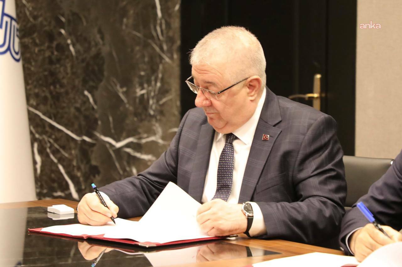 Edremit Belediye Başkanı Ertaş: “En kısa sürede ilçemize yeni sağlık merkezleri ile sosyal ve kültürel tesisler kazandırıyoruz”