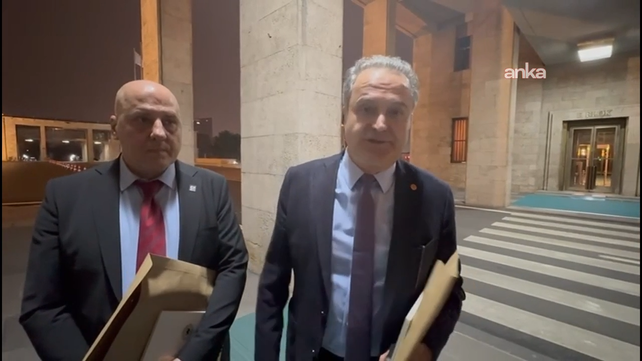 TİP'li Şık ile EMEP Genel Başkan Yardımcısı Bayhan, TBMM Başkanı Kurtulmuş'u ziyaret etti... "Bu komisyondan oy birliğiyle şerhsiz bir raporun çıkması zor görünüyor"