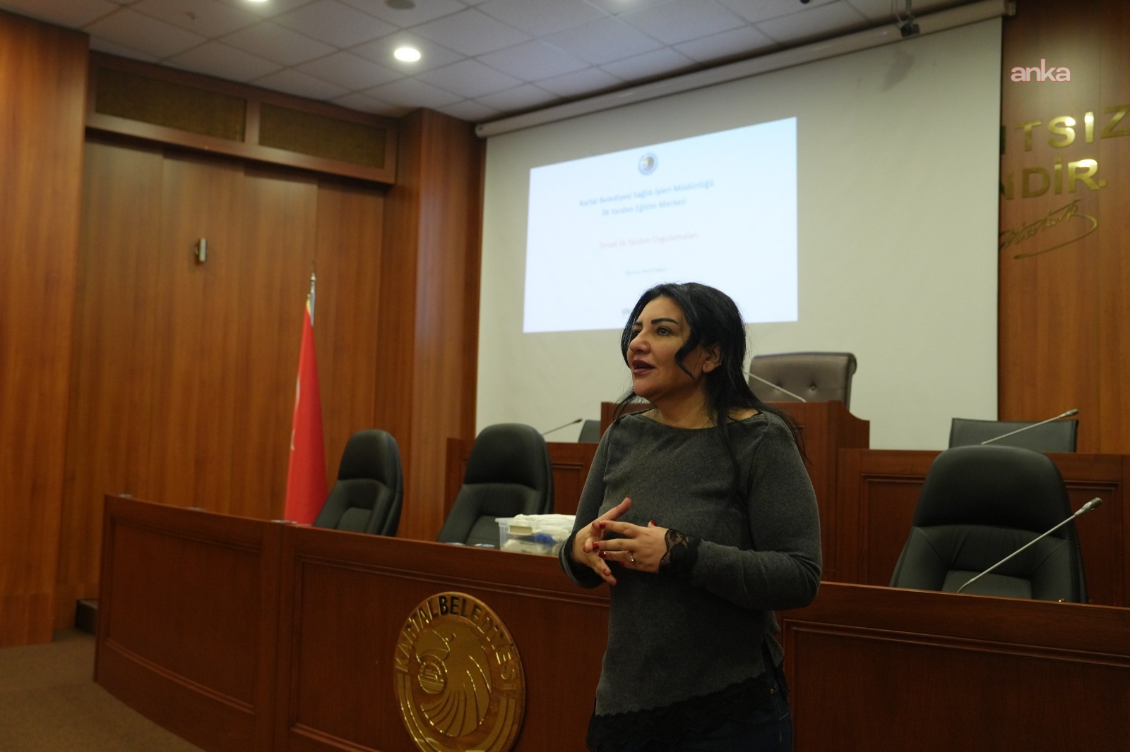 Kartal Belediyesi'nden kadınlara temel ilk yardım eğitimi