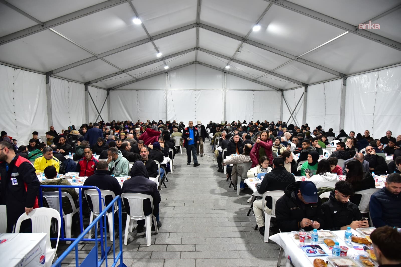 İBB, Ramazan'da 500 bin kişiye iftar hizmeti verecek
