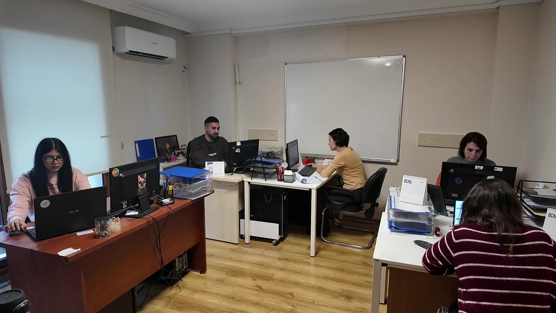 Bornova Belediyesi’nden yaşlı ve engellilere şefkat eli